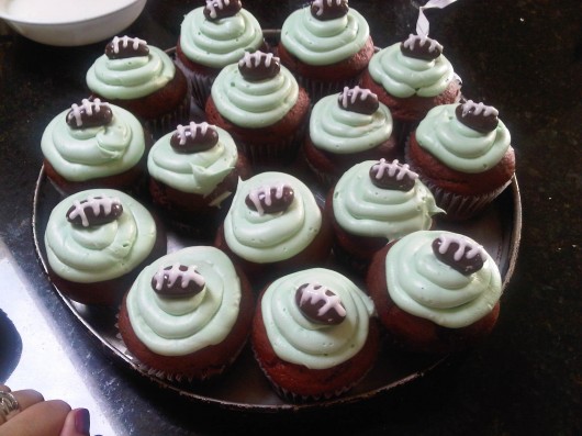 football cupcake ideas