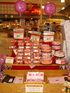 Breast cancer awareness cupcakes