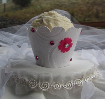 Want more cupcake ideas Check out these Black White Wedding 