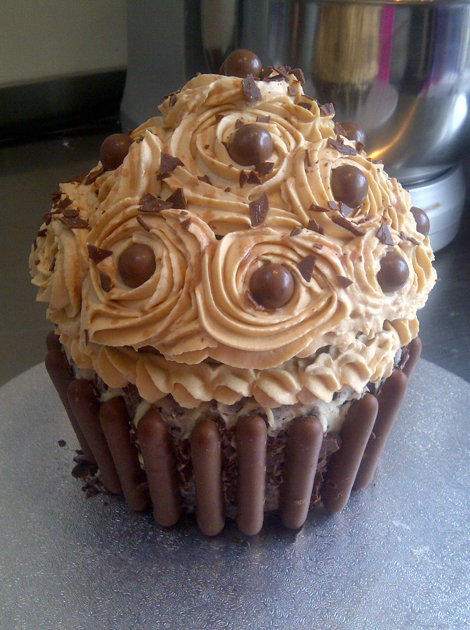 birthday cupcake banoffee cupcakeideasforyou cake giant